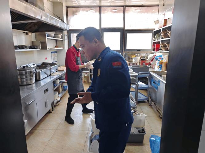辽宁省全力开展辽阳一饭店火灾事故救援处置工作
